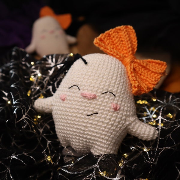 The happy ghost - Poki, Das Gespenst - Poki, PDF Anleitung DE, Crochet pattern, Halloween crochet pattern, decoration, decor ghost, kids