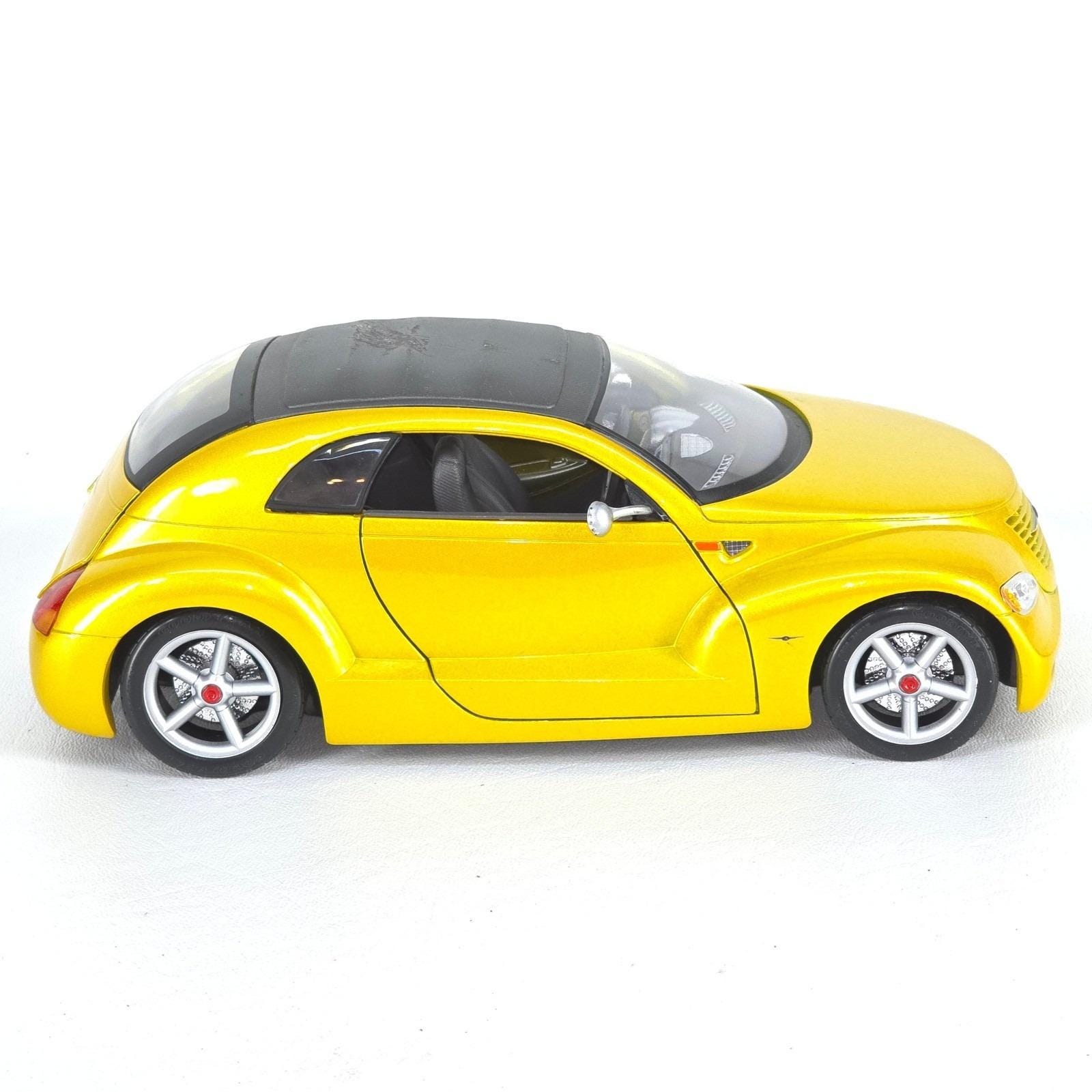 Maisto Chrysler Pronto Cruizer Original Concept PT Cruiser 1:18
