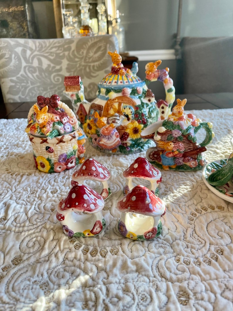 Bunny Rabbit Decorative Collector Tea Set by Mercuries / Merc Etsy