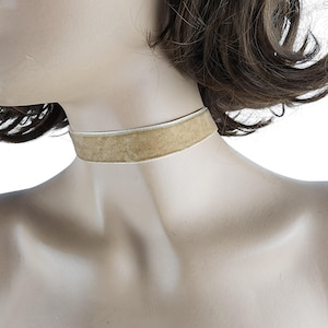 Collana girocollo in velluto color sabbia, Collana girocollo beige, Collana girocollo gotica, Collana girocollo in velluto spesso, Collana girocollo boho, Regalo per lei