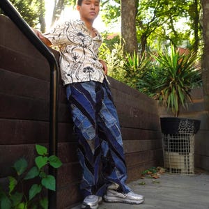 Patchwork Jeans Hose | Handgemachte Jeans mit geradem Bein | Upcycled Streetwear Kleidung | Eine von One Baggy Jeans Hose