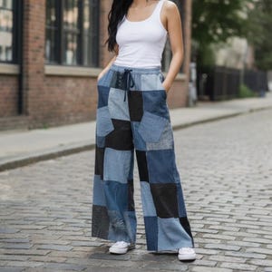 Spodnie jeansowe z mozaikowym patchworkiem | Ręcznie robione wielokolorowe jeansy streetwearowe | Spodnie w stylu driftu z recyklingu | Ubrania w jednym