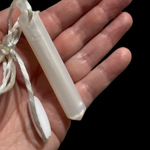 Silver Chewelry Gemstone Crystal Shaped Necklace Chew Helps ADHD Anxiety Autism Bitting Distraction Jewelry Asd Adult Fidget