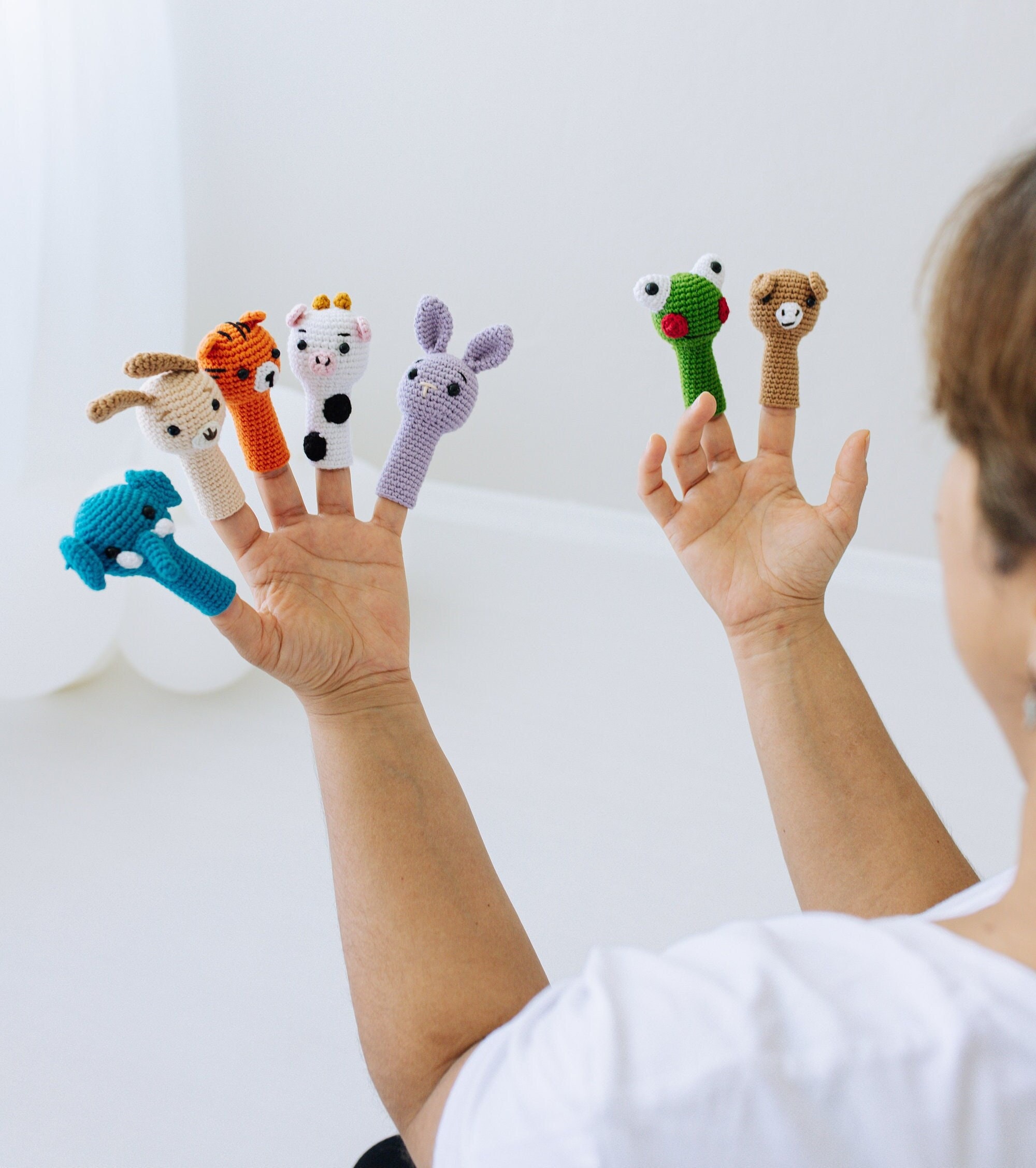 Finger Puppet Set for Babies Crochet Farm Animal Educational Speech Therapy for Toddlers Frog Lion Cow Llama Dog Elephant Bunny Montessori