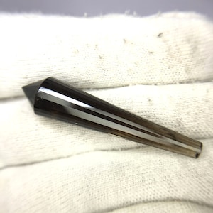 23.50CT Rauchquarz Kegel Edelstein: 10 x 40 mm Facettierter Kleiner Stein