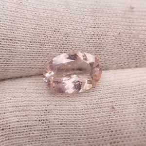 2.65 Carat Oval Faceted Natural Morganite Gemstone (12x8.20mm)