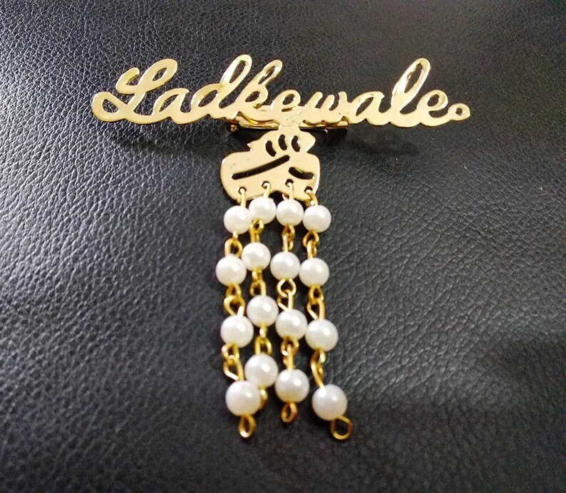 Dulhe wale deals brooch