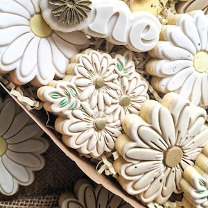 Daisy flowers cookie stamp cookie cutter