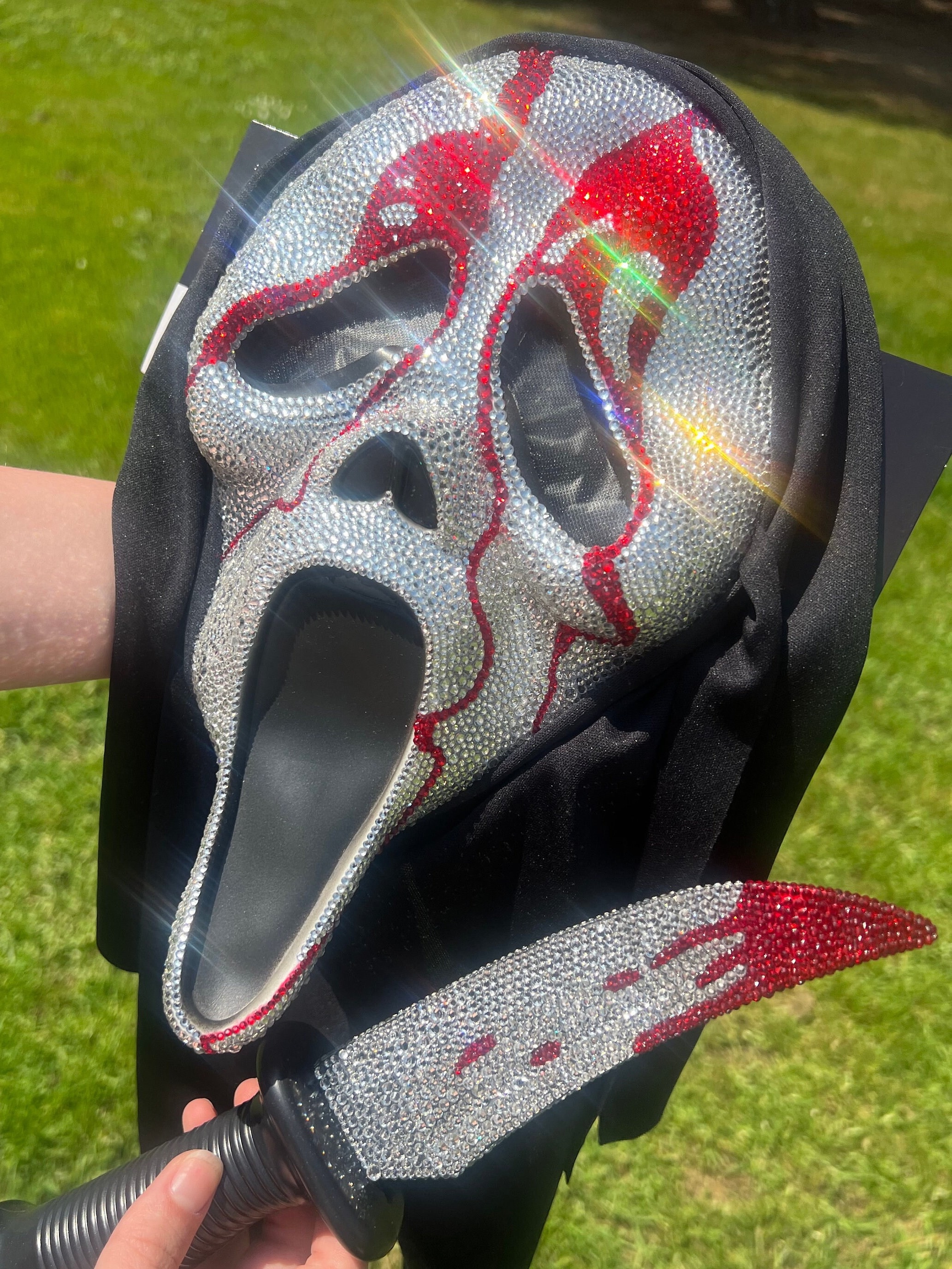 Pink Jewelled Scream Movie Kit with Mask + Knife Pink Jewelled Scream Movie Kit with Mask + Knife