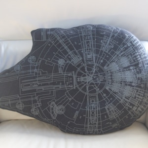 millenium falcon pillow