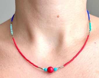 Zierliche Halskette Türkis, Heishi Perlen Choker, Minimalistischer Mondstein Schmuck, Geschenke für Sie