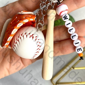 Personalisierter Baseball Schlüsselbund, Miniatur Leder Handschuh Ball Bat Echter Baseball Liebhaber Schlüsselbund, Benutzerdefinierter Name Schlüsselring, Sport Geschenke für Ihn Sie