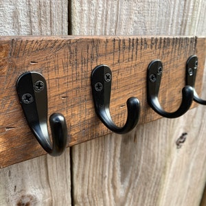 Rustic Farmhouse 4 Hook Reclaimed Wood Keychain Holder - Perfect for Man Cave, Office, Entryway, Country Cowboy Decor