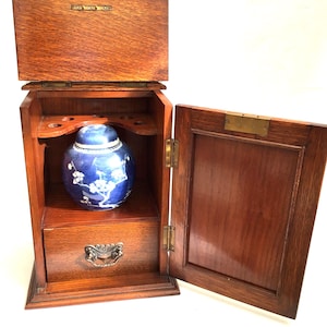 Antique England Oak Tobacco Pipe Cabinet with Key
