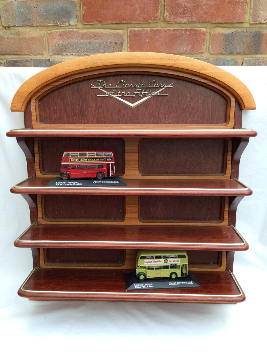 Wooden Classic Cars Shelf, Display Wall Shelf, the Classic Cars of the