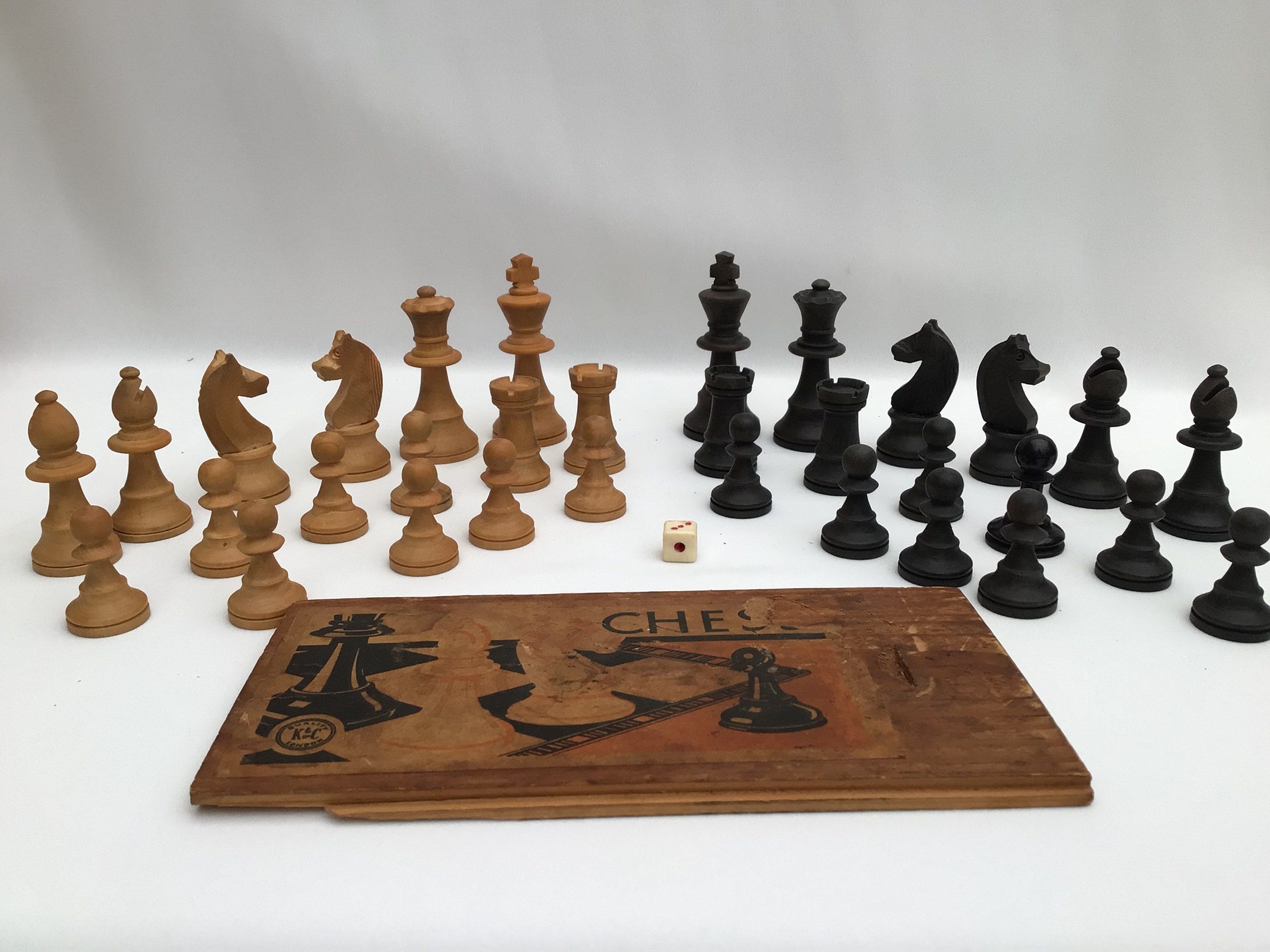 Early 20th Century Chess Board Made By Jacks Of London With Chess Set, 941200