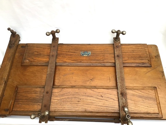 アンティークオーク製ズボンプレッサー - ワッツ・エンパイア