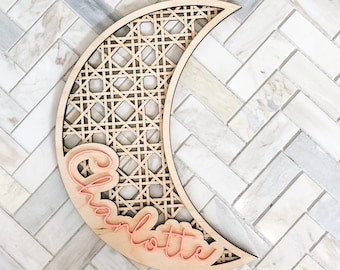 Letrero de ratán con luna creciente personalizado para nombre de bebé, decoración bohemia de madera, decoración de guardería con temática lunar, regalo personalizado para baby shower, guardería con temática lunar