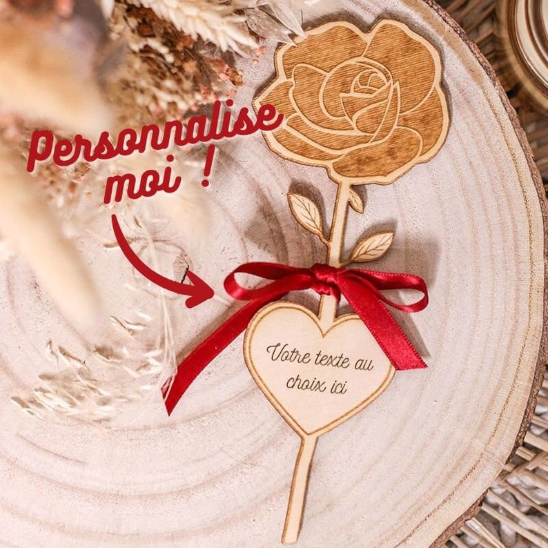 Rose En Bois À Offrir Personnalisée Avec Texte Au Choix image 1