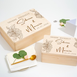 Erinnerungskiste Hochzeit Personalisiert | Hochzeitsgeschenk für Eheleute paare und Trauzeugen | Schönes Blumen Design beidseitig mit Namen