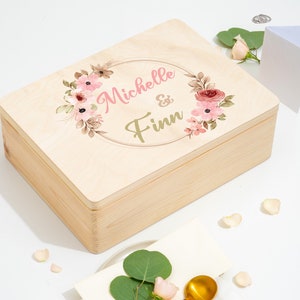 Erinnerungskiste Hochzeit Personalisiert | Hochzeitsgeschenk für Eheleute paare und Trauzeugen | Andenken Brautpaar | Geschenk Verlobung