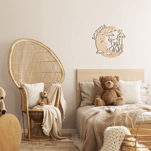 Schlummerlicht Personalisiert Nachtlicht Geschenk für Baby und Kind Deko Holz Wandlampe für Jungs und Mädchen Teddy auf Mond Name zdjęcie 4