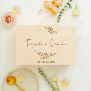 Erinnerungskiste Hochzeit Personalisiert | Hochzeitsgeschenk für Eheleute paare und Trauzeugen | Andenken Brautpaar | Geschenk Hochzeit