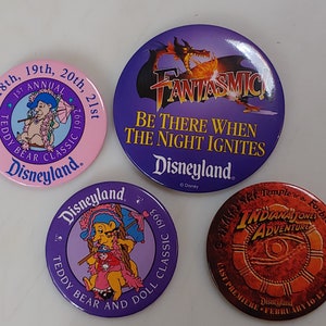 KOLLEKTION Disneyland Werbe/Gedenkbuttons Rückseite aus den 1990er Jahren