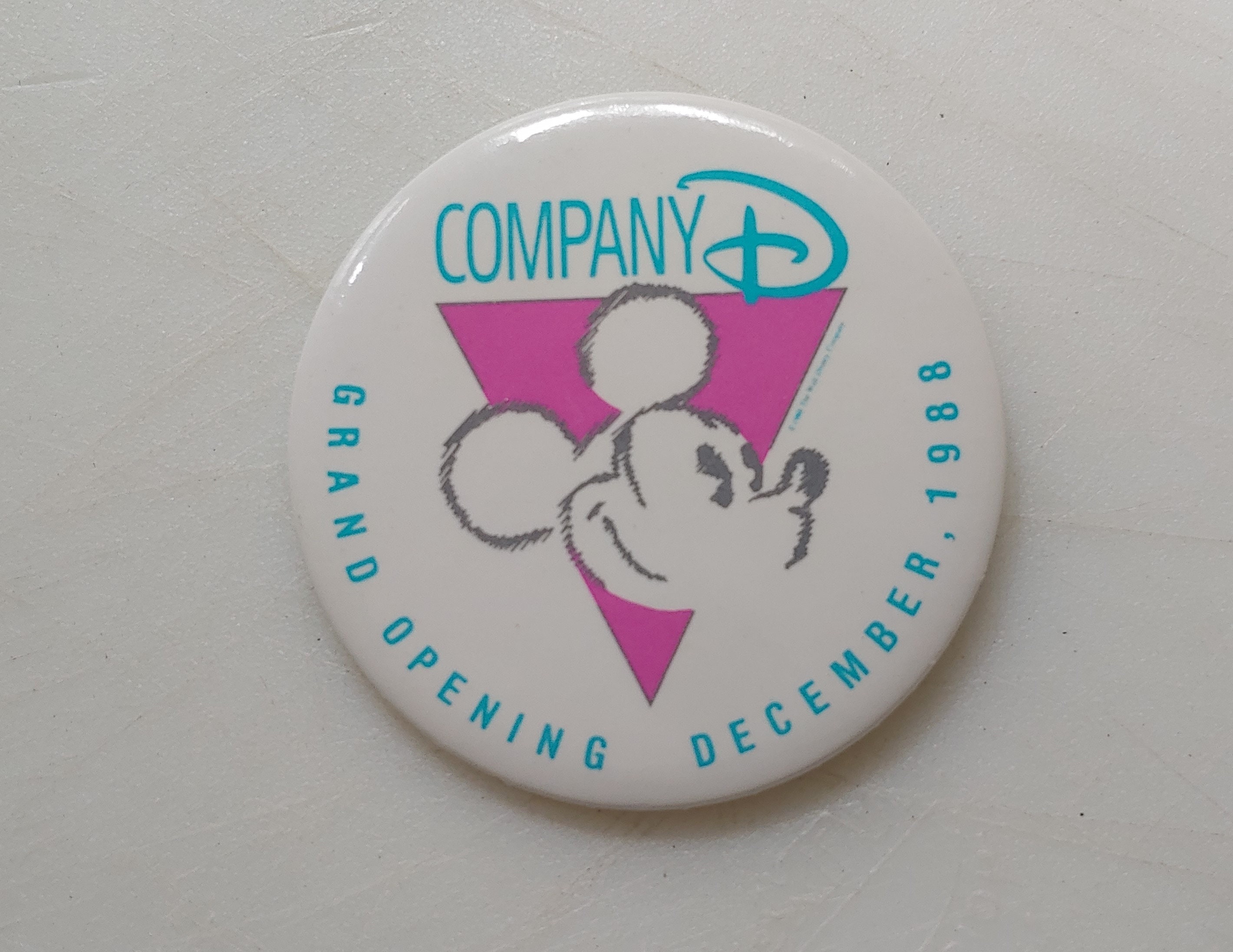 Cast exclusive pins - Etsy 日本
