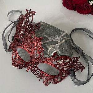 Venetian RED MASQUERADE Lace Eye Mask Veil Mask Masquerade Party Roleplay Ball Christmas Halloween