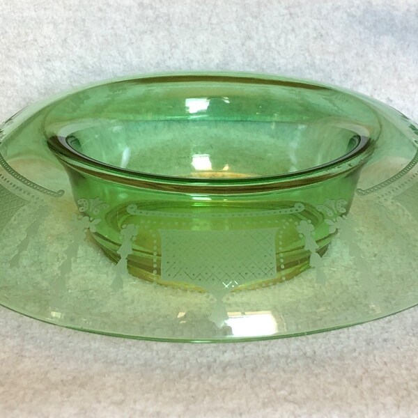 Fostoria Glass Beverly etch rolled edge consul bowl 10.5" Uranium green glass EX!!! 1920's Art Deco