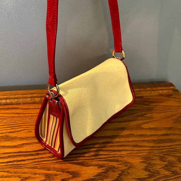 Vintage Liz Claiborne Woven Off White Purse with Red Faux Patent Leather - Striped pattern sides - 90s Purse