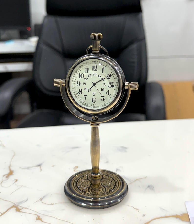 Regalo de jubilación para hombres, reloj de escritorio personalizado, regalo corporativo, regalos de jubilación para jefes, regalos de jubilación para profesores, reloj de mesa retro. imagen 12