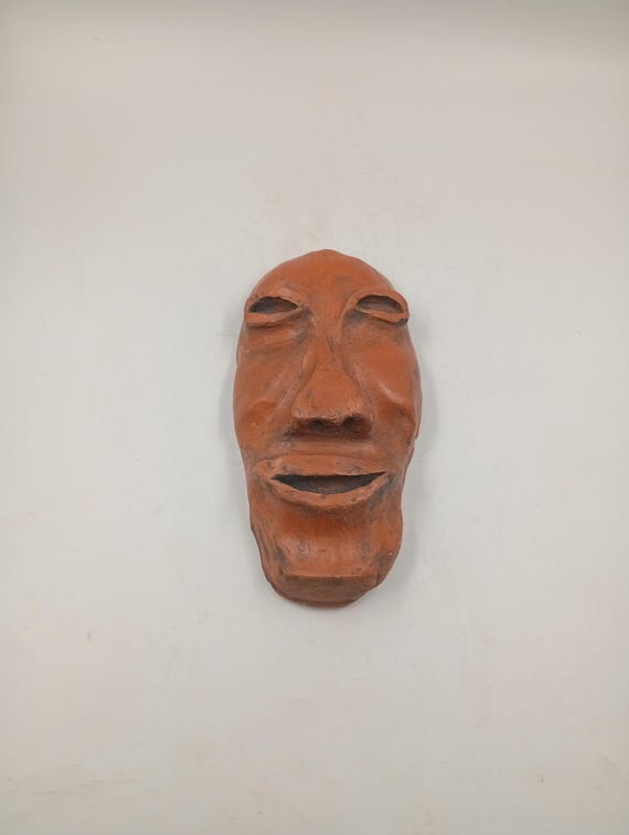 Sculpture Masque Mural Céramique Visage Grotesque Brutaliste Terre Cuite Vintage caricature expressioniste studio pottery