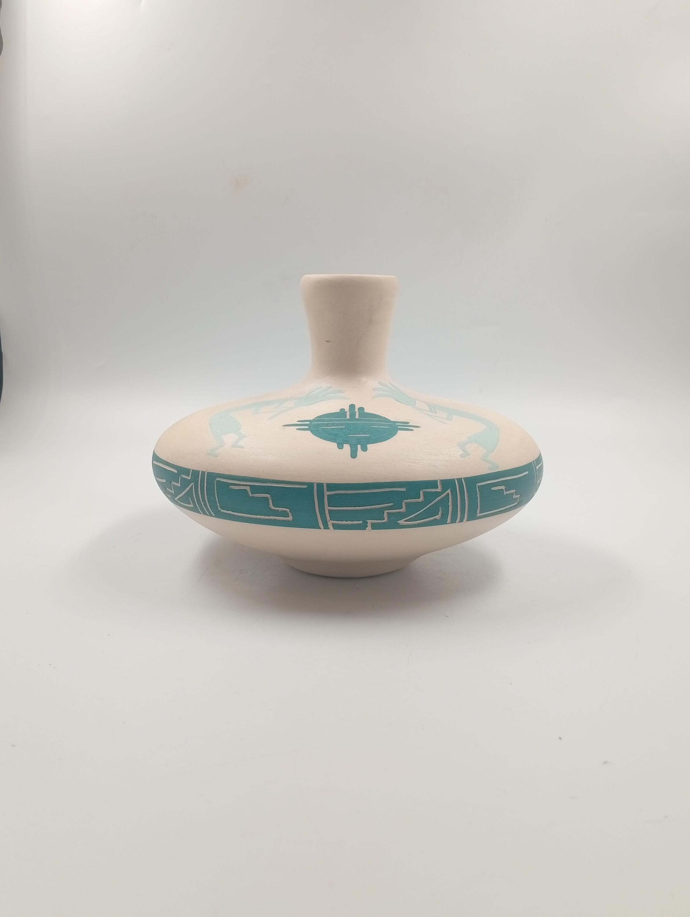 Vase Double Tige En Faïence Navajo J. Banally - Signé, Montagnes De Buffles