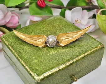 Antike französische Flügelbrosche aus 18 Karat Diamanten und Halbperlen