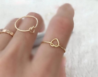 Heart Ring,Minimalist Ring ,Valentine's Ring,Gift For Her,Mother's Day Gift,Lovely Ring,Personalized Heart, Dainty Stackable Ring,Gift For U
