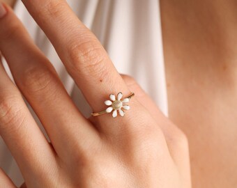 Daisy Ring, Oak Daisy Ring,Real Daisy  Ring, Elven Daisy Ring, Botanical Ring,Forest Ring,Nature Ring,Mother's Day Gift