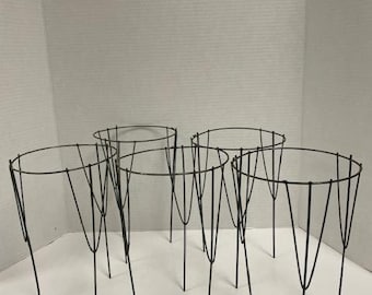 6" Wire Cemetery Pot Holders, 5/package