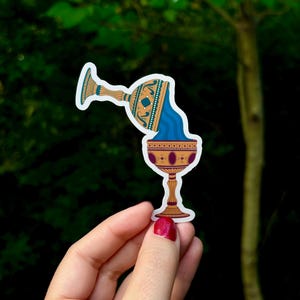 Adesivo in vinile impermeabile "You Fill My Cup", supporto emotivo, illustrazione di calice gotico, regalo di amicizia, regalo per la migliore amica