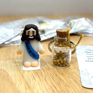 Mini Jesus Dashboard Figurine and Mustard Seed Keychain Set