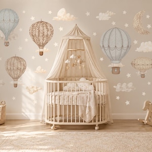 Vinilos decorativos vintage para la habitación infantil con globos aerostáticos, lunas, estrellas y nubes.