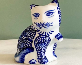 Small Vintage Hand Painted Blue and White Chinoiserie Porcelain Cat