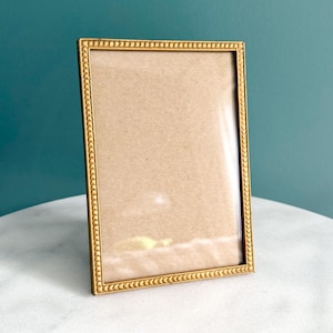 Vintage Brass Beaded Picture Frame – Gold Tone Mid Century Desk Photo Holder