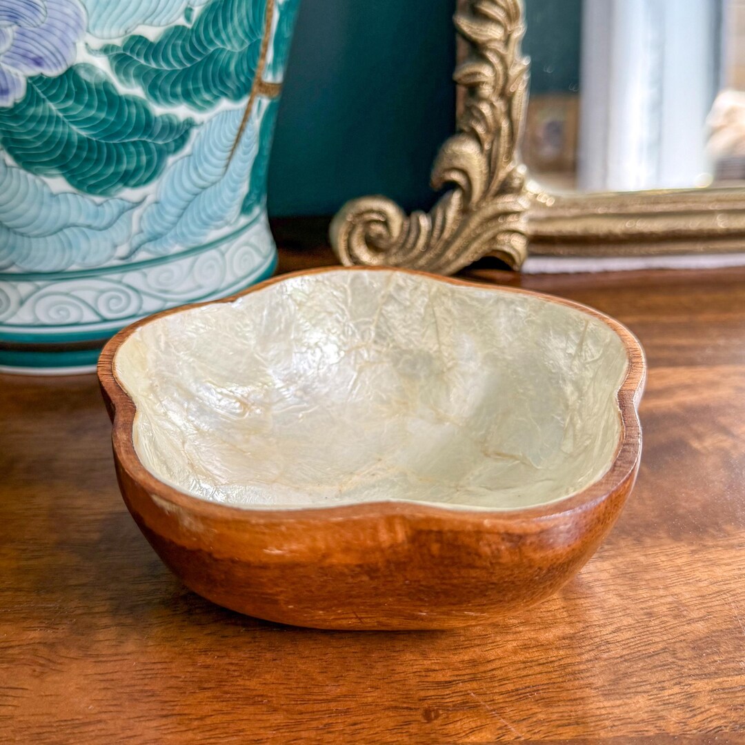 Vintage Capiz Shell Bowl – Handcrafted Iolani Woods Flower Dish – Mid ...