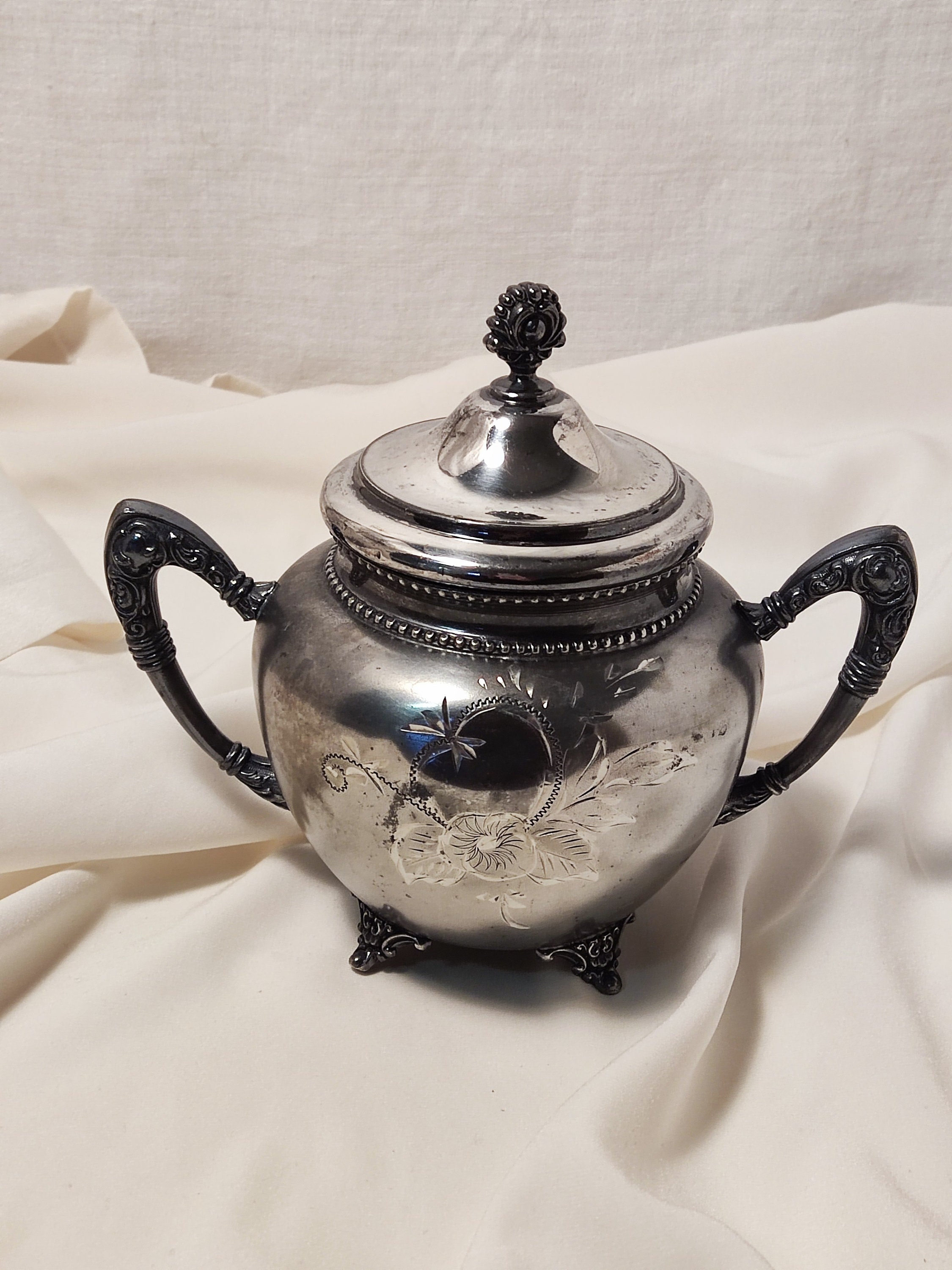 Antique Engraved Pewter Sugar Bowl With Lid - New Amsterdam