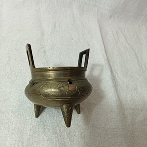 Chinese Vintage Miniature Brass Inscence Burner, Table Decoration, Gift