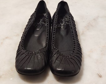 Used black leather women shoes, US size 9M, made in China