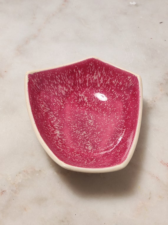 Vintage handmade polygon pink pottery or ceramic … - image 2