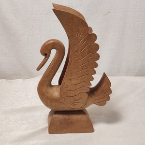 Vintage Handcrafted Wooden Swan figurine - Unique Dining Table Decor & Housewarming Gift